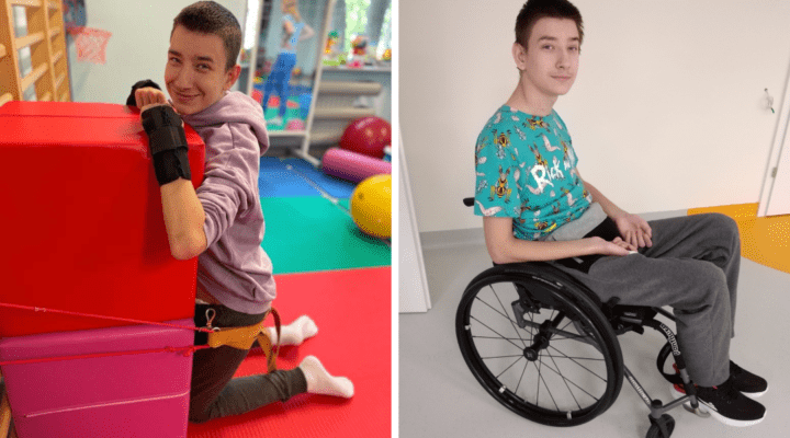 Dwa zdjęcia chłopca na wózku inwalidzkim i chłopiec siedzący na pudełku.