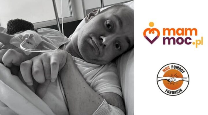 Mężczyzna leżący w szpitalnym łóżku z maską tlenu.